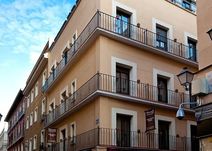 THC Tirso MolinaHostel